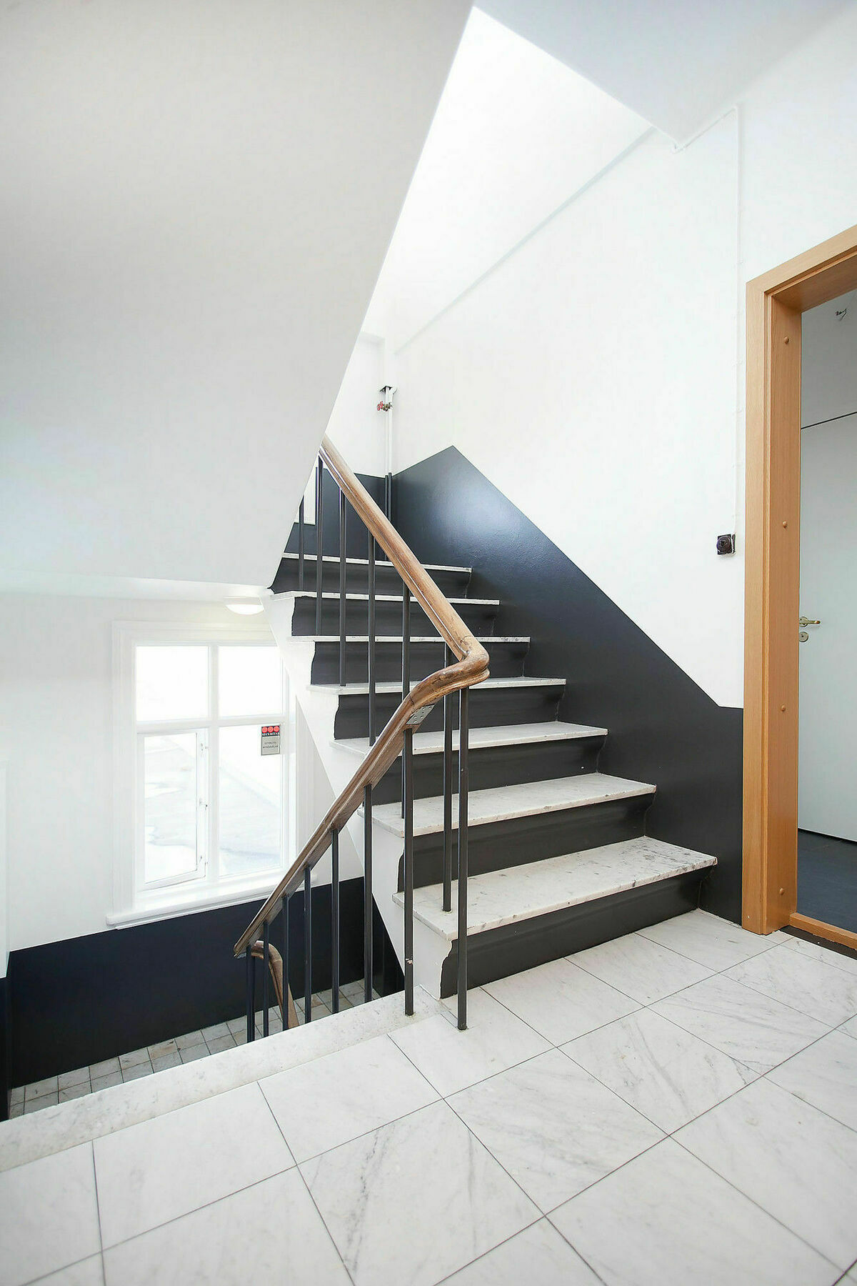 Apotek Guesthouse อาคูเรย์รี ภายนอก รูปภาพ