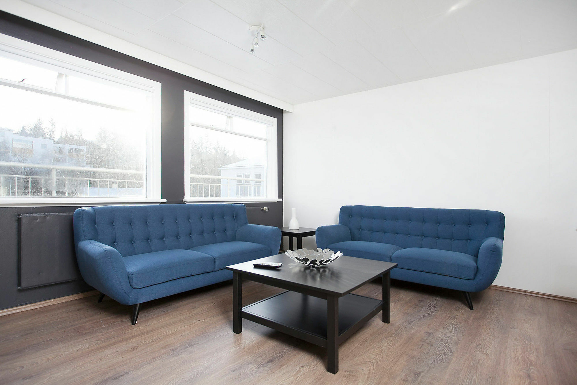 Apotek Guesthouse อาคูเรย์รี ภายนอก รูปภาพ